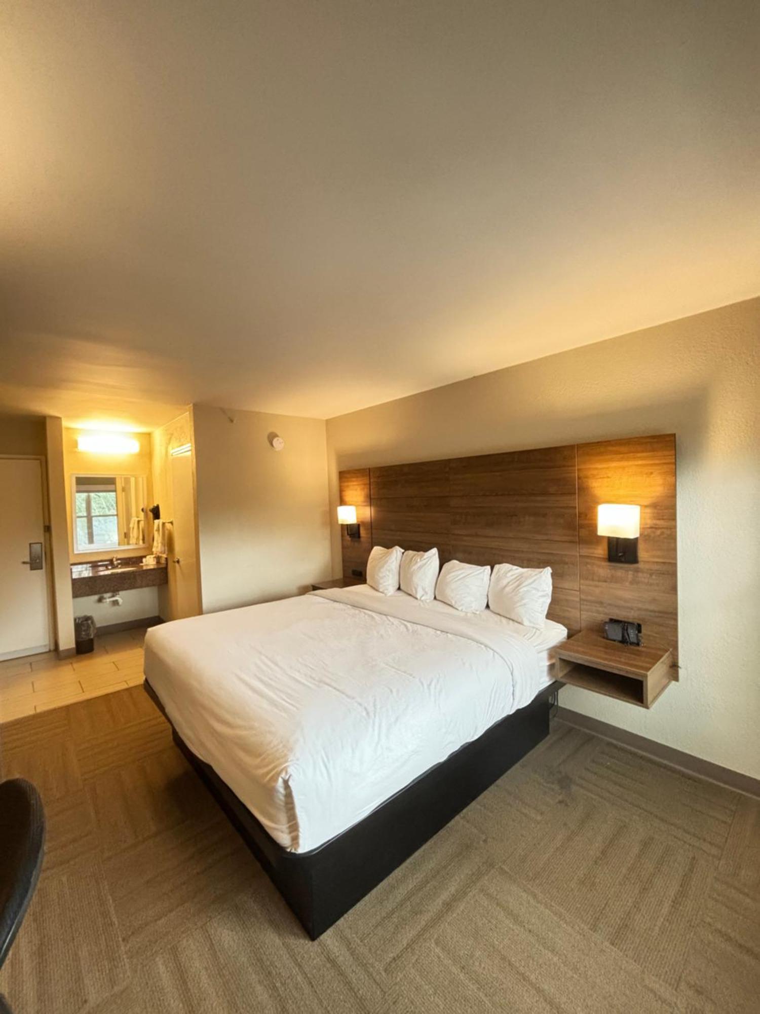 Baymont By Wyndham Lake Park Valdosta I75 Экстерьер фото